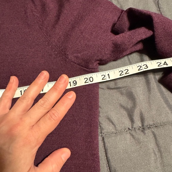 The Limited sweater - Picture 3 of 6